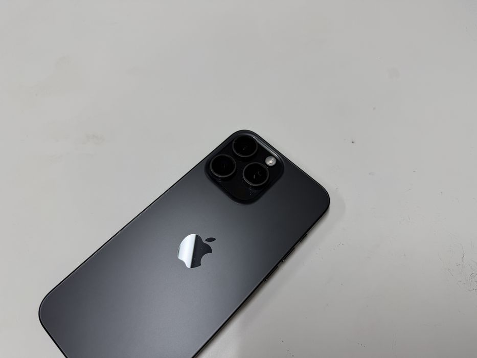 iPhone 15 Pro Max 256 GB Tytan czarny