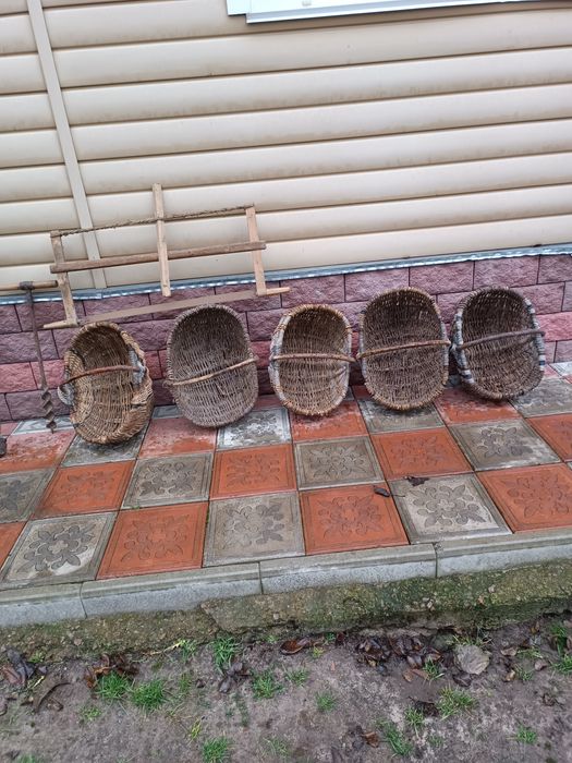 В продаже есть садовый инструмент времени СССР б/у.