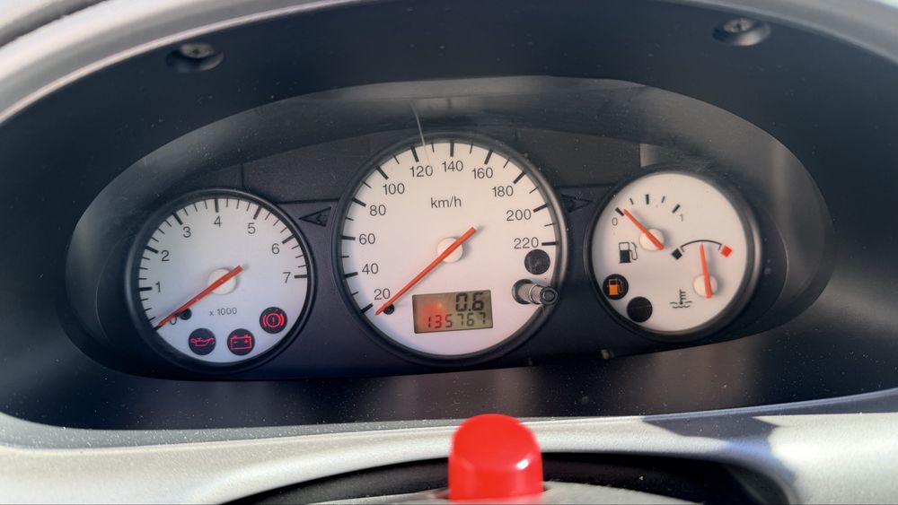 Ford fiesta ano 2000 — photo 2