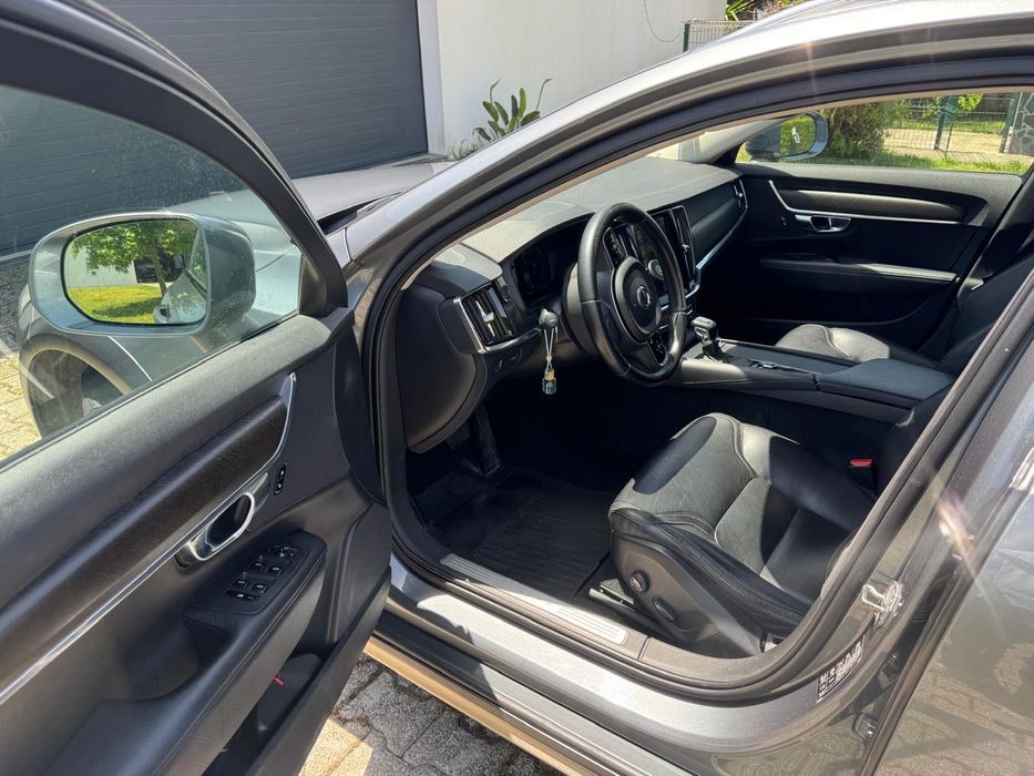 Volvo V90 Cross Country 2.0 D4 Pro AWD Geartronic