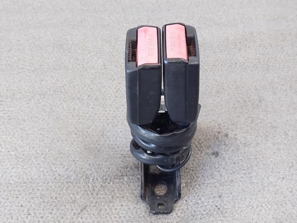 Encaixe de cinto trás direito PEUGEOT 308 SW