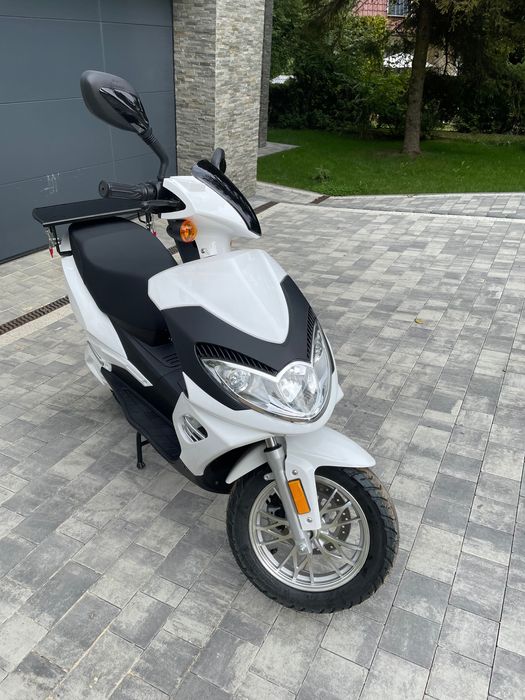 Skuter elektryczny - 50cc  Wynajem Glovo, pyszne.pl, uber Eats,