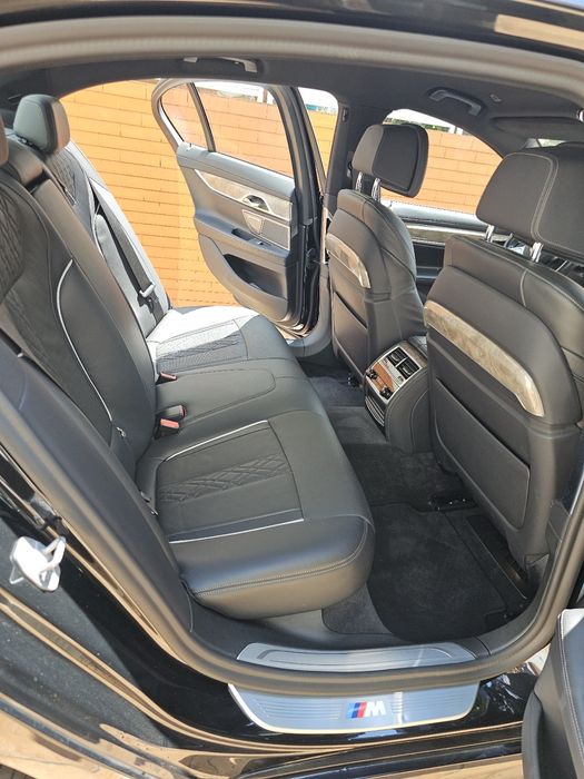 BMW 745e PACK M Full Extras