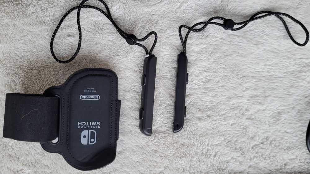 Nintendo Switch OLED z etui idealne