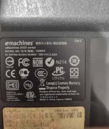 ноутбук E MACHINES E-525