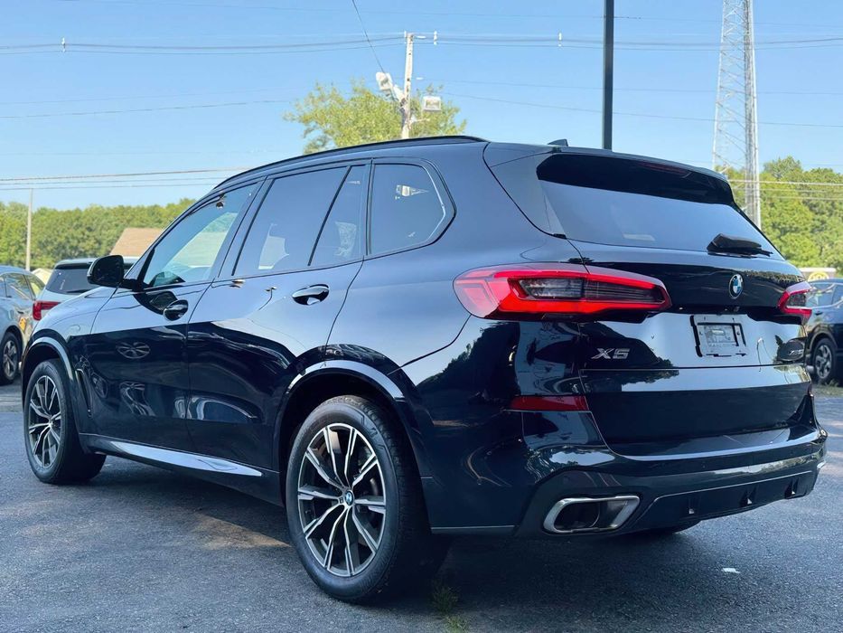 BMW X5 xDrive50i      2019