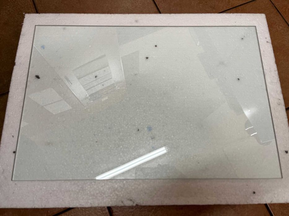 Szyba hartowana 60x40cm, grubość 6mm, szlifowane krawędzie