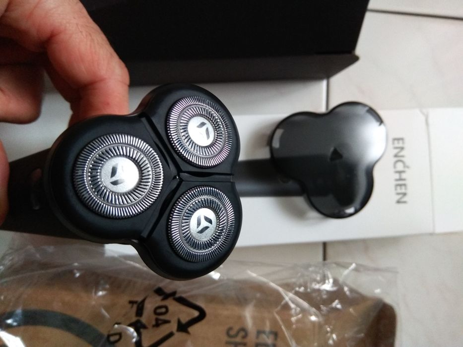 Електробритва Enchen Victor