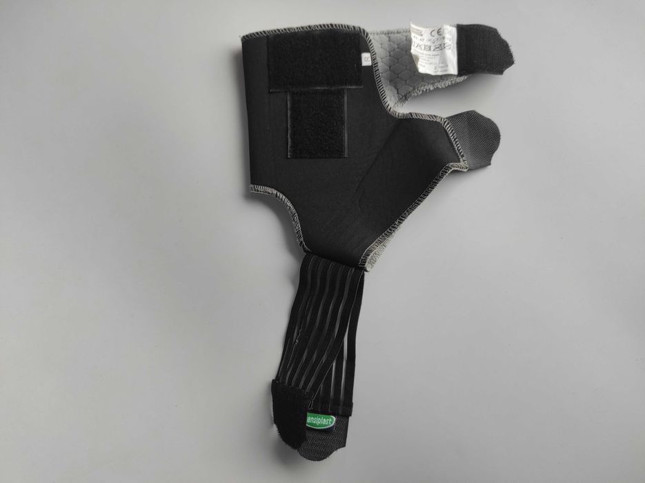 Бандаж на голеностоп Sensiplast, правый, 43-47, Германия, на щиколотку