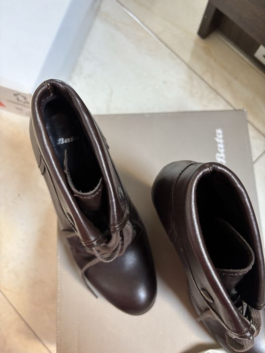 Bata skórzane botki 38