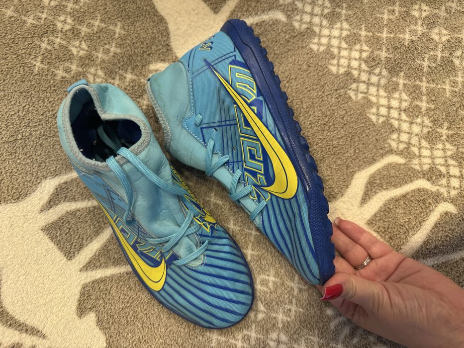 Сороконіжки nake air zoom 37,5