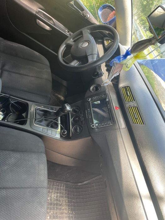 Volkswagen Passat b6 1.9 TDI BKC CZESCI części kod lakieru LA5E