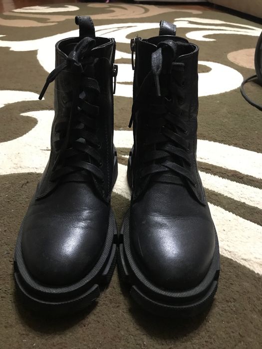 Жіночі шкіряні черевики 37 весна - осінь