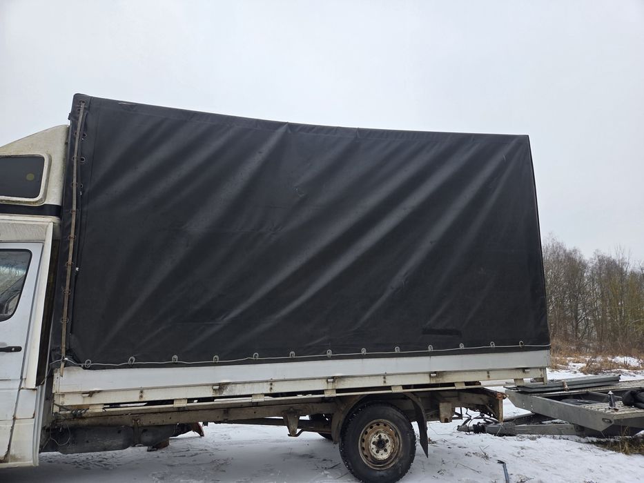 Zabudowa skrzyniowa + plandeka (komplet) 4,25 x 2,10 x 2,30