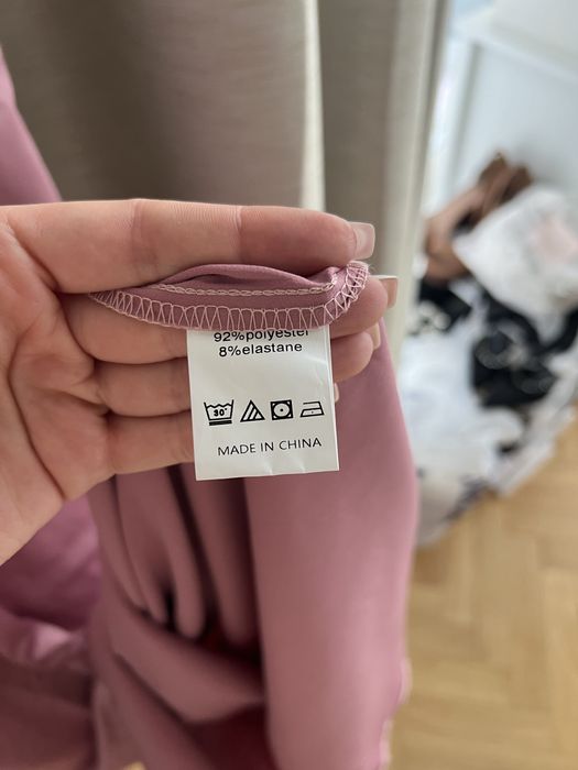 Sukienka długa midi brudny róż S na wesele Shein satynowa koktaljowa