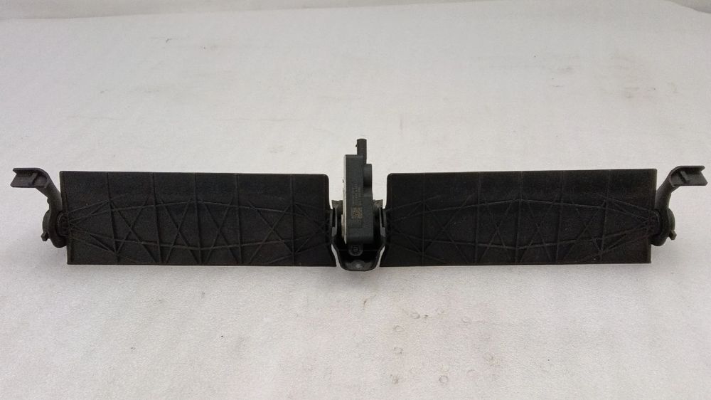 Atuador TESLA Model Y (5YJY)
