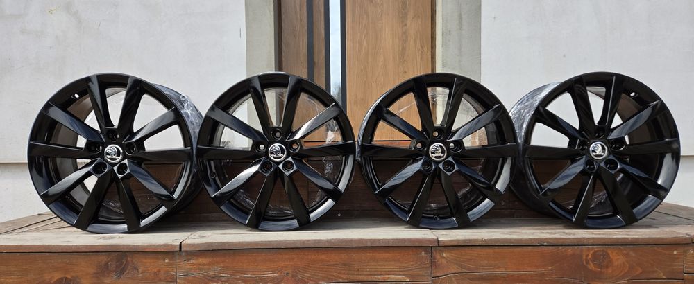 18 5x112 OEM Skoda Octavia 3 jak nowe Superb