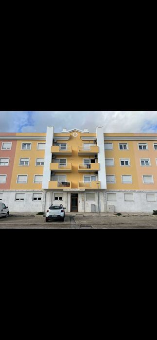Apartamento T3 Porto Alto Condomínio Fechado — Samora Correia, Santarém
