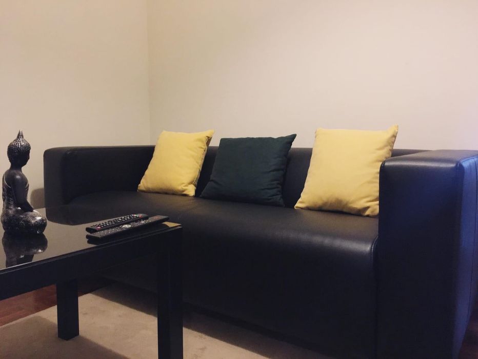 Quarto estudantes perto Metro Marquês