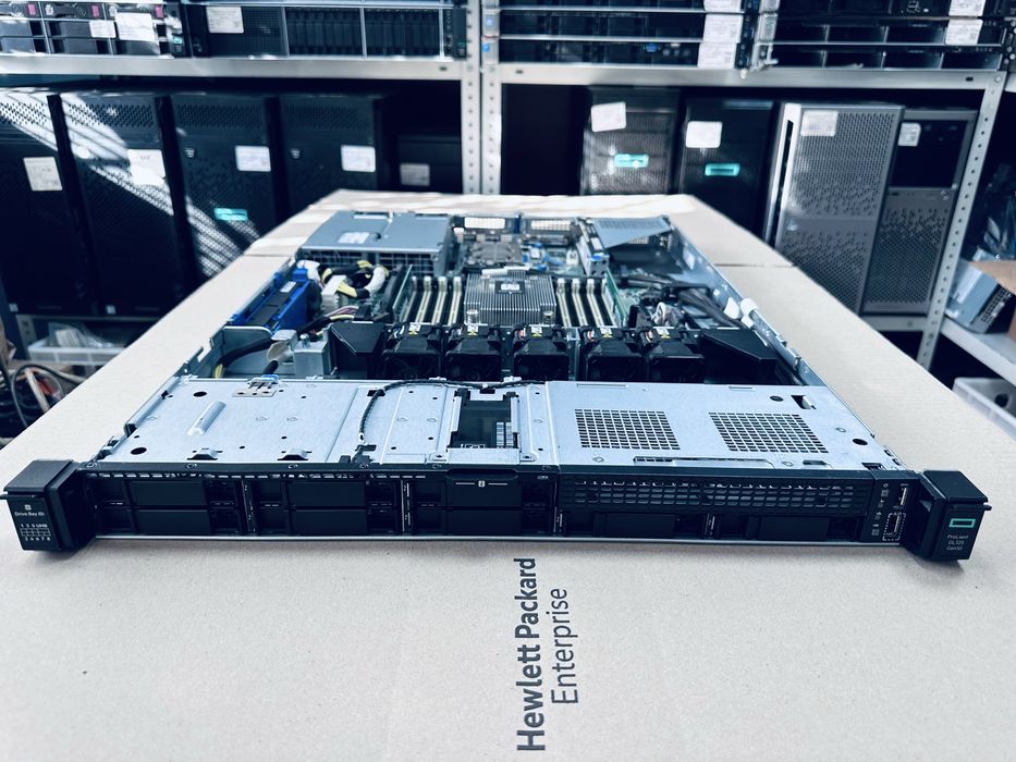 Сервер HP Proliant DL325 GEN10 SFF AMD EPYC 7261