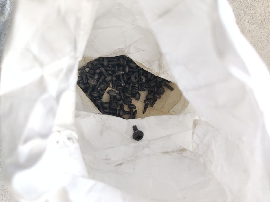 Wkręty samowiercące typu też do metalu profili pchełki  3,5x9,5 mm