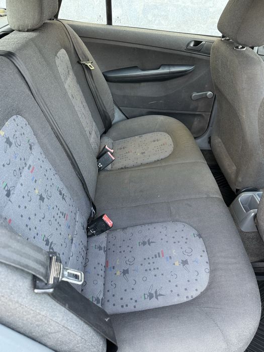 Skoda Fábia Break 1.4TDI ( Motor VW ) / 220.000kms / 2003