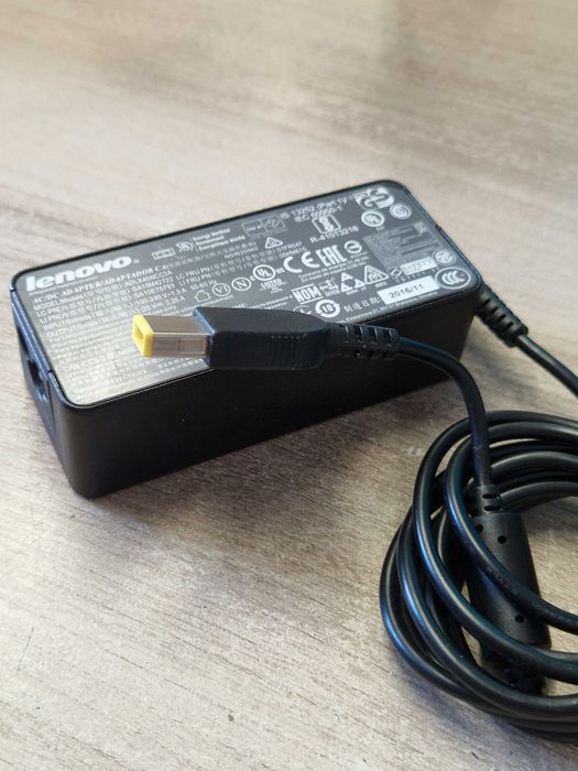 Zasilacz 45W Lenovo ADLX45NCC3A