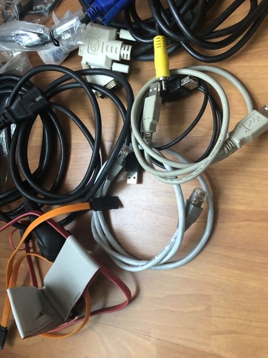 Power Cables / Adapters for VGA, SATA, USB64551468533635123