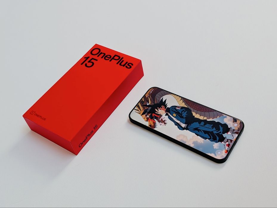 Oneplus 15  - 12/256Gb - Preto