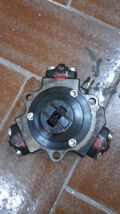 Bomba injectora/alta pressao hyundai Getz/Matrix/Accent 1.5 CRDI