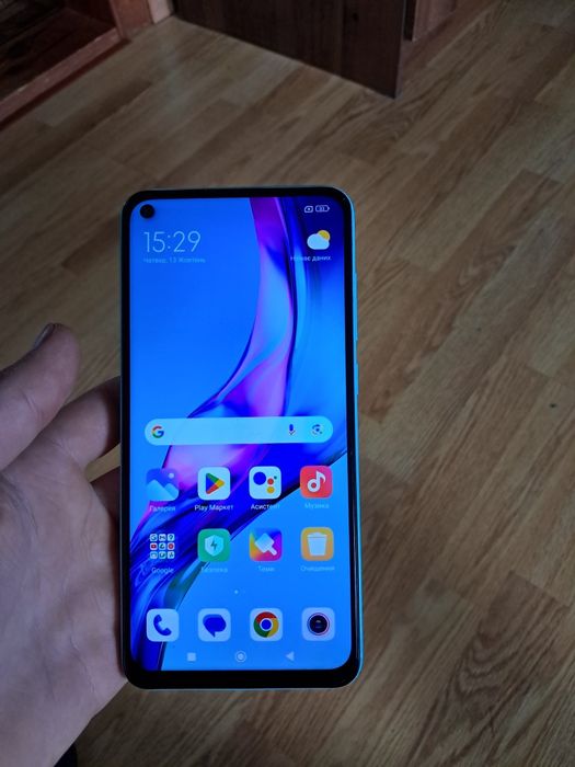 Продам  редмі  нот 9 Про