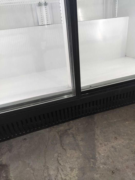 Холодильна шафа вітрина Nord 1200L Чорний, стан супер. Є сервіс!