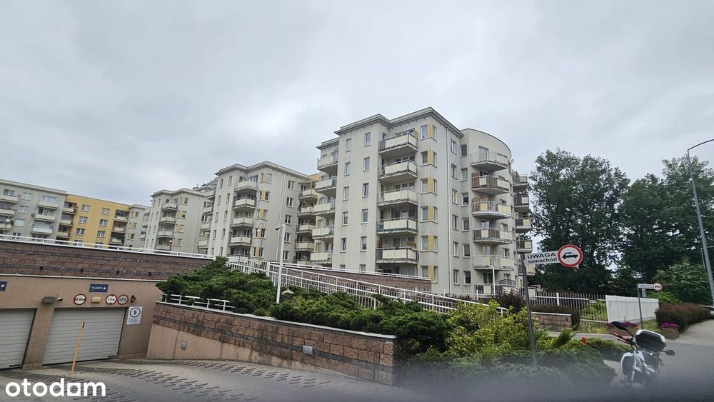 3 pokoje 61,84 m², Zacisze, I piętro, winda, balkon, garaż, metro