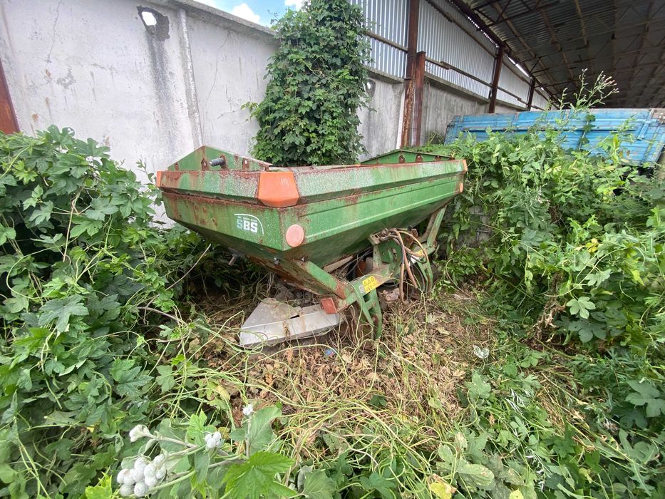 Розкидачі добрив Amazone ZAM 900, ЦБ20034129