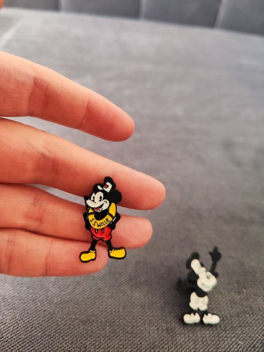 Myszka Mickey pin przypinka broszka