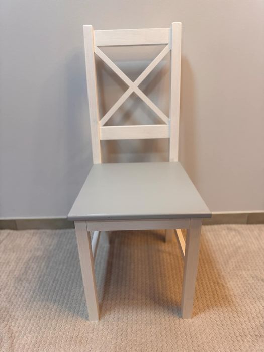 Krzesła drewniane