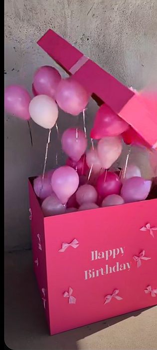 Bukiety z balonow, balony w boxie , box-niespodzianka
