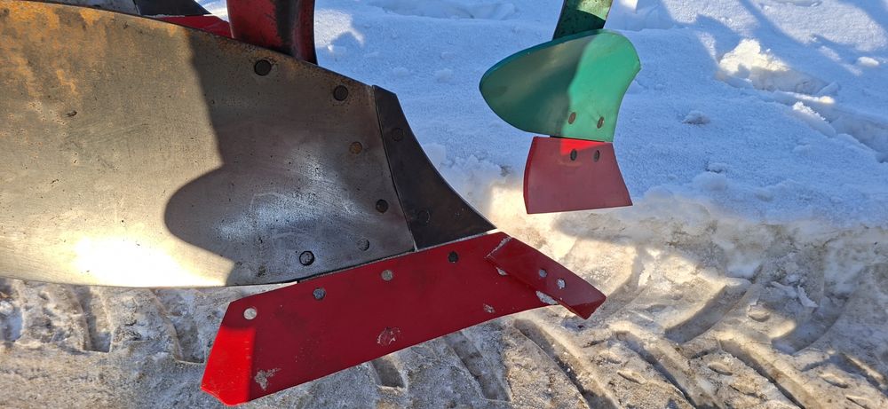 Pług Kverneland ES 95 Vario wieżyczka typ 200