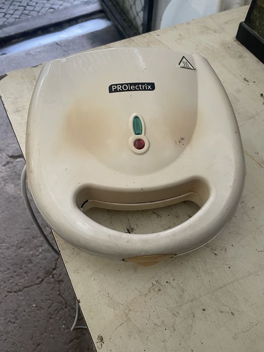 Tostadeira grelhador  proletrix a trabalhar