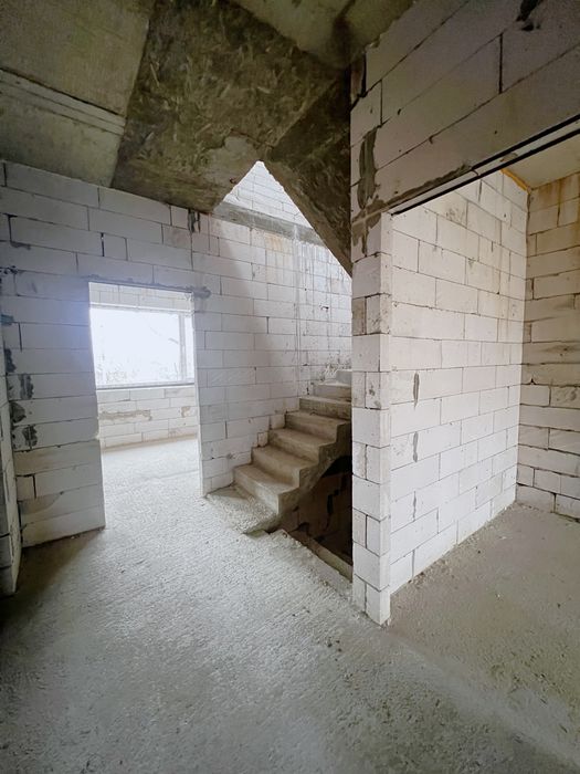 Таунхаус 120м2. Тераса на даху. Центр Бучі. Можливий продаж по державним програмам. - More