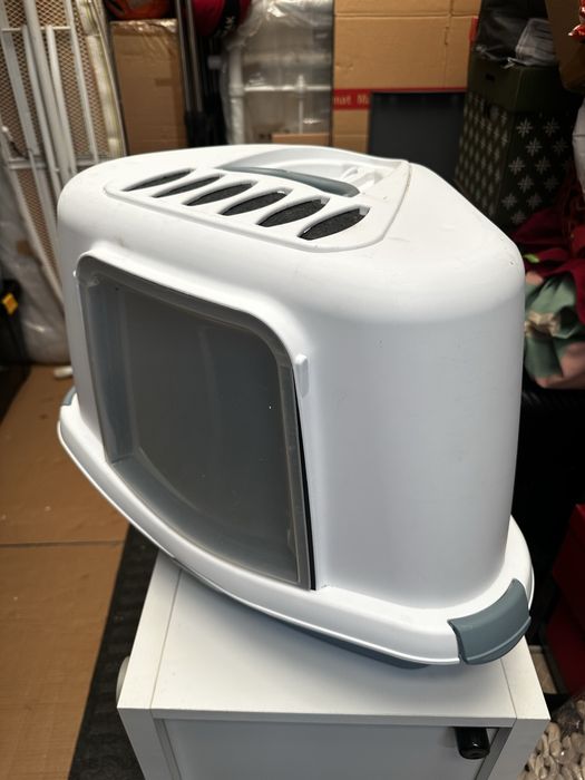 Caixa de areia para gato de canto