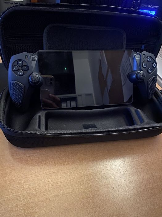 PS Portal Nova (2 meses de uso) com capas de proteção e mala incluída