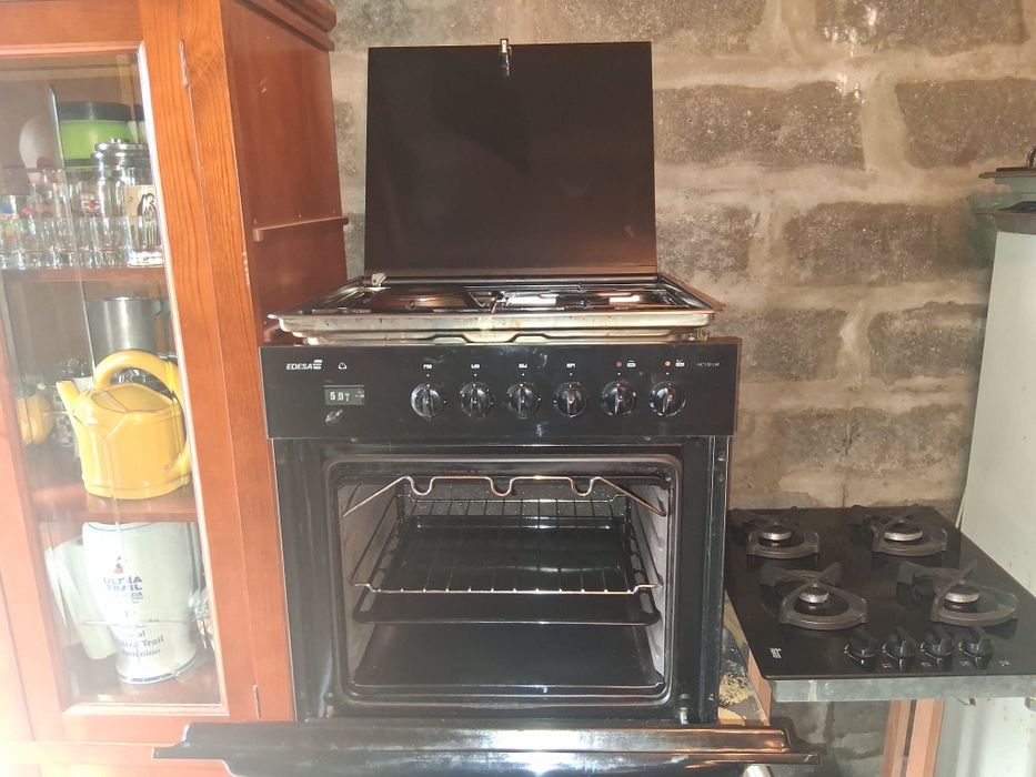 Vendo forno e placa com vidro temperado como novo
