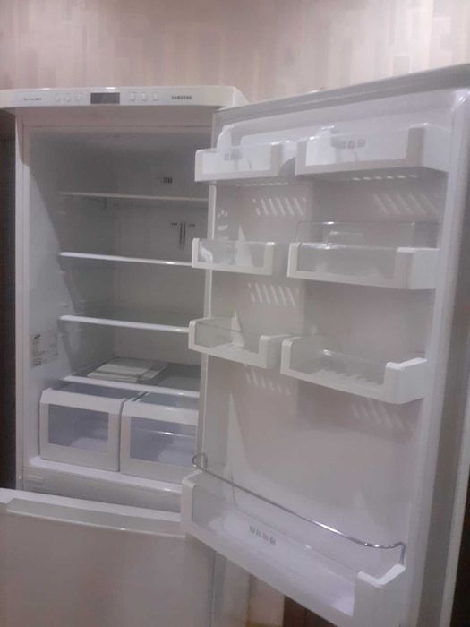 Холодильник Samsung RL36EBSW