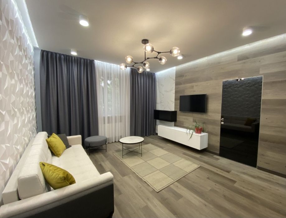 Прибирання до та після свята