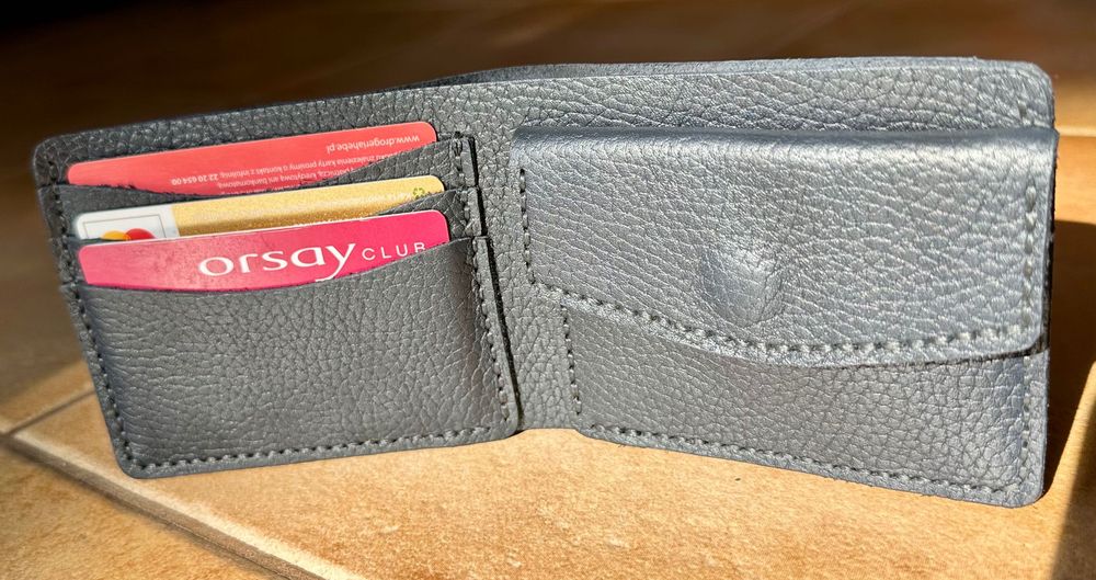 Portfel ręcznie robiony ze skóry naturalnej