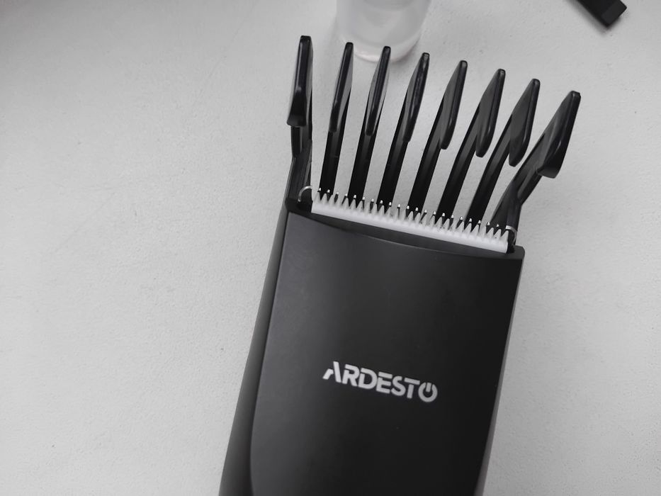 Машинка для стрижки Ardesto Hc-y22b