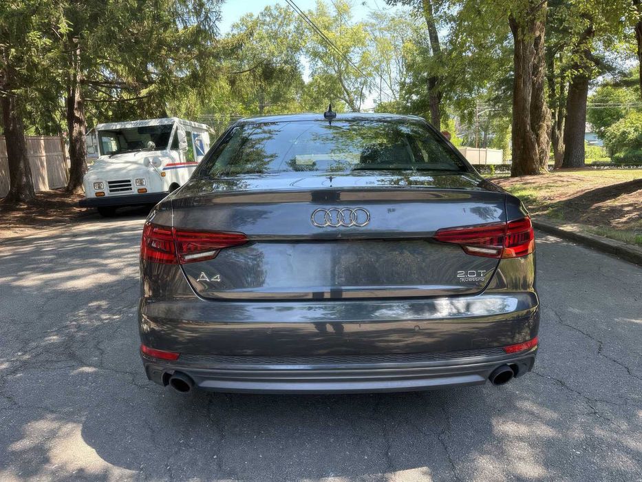 Audi A4 quattro Premium Plus      2019