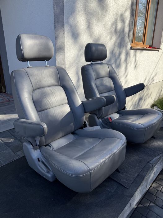 Оригінальні шкіряні сидіння сідушки Kia Carnival Кіа Карнавал Шкіра