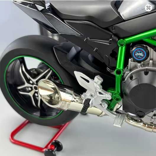 Kawasaki Ninja H2R model w skali 1:6- LED, Dymienie, dźwięki silnika